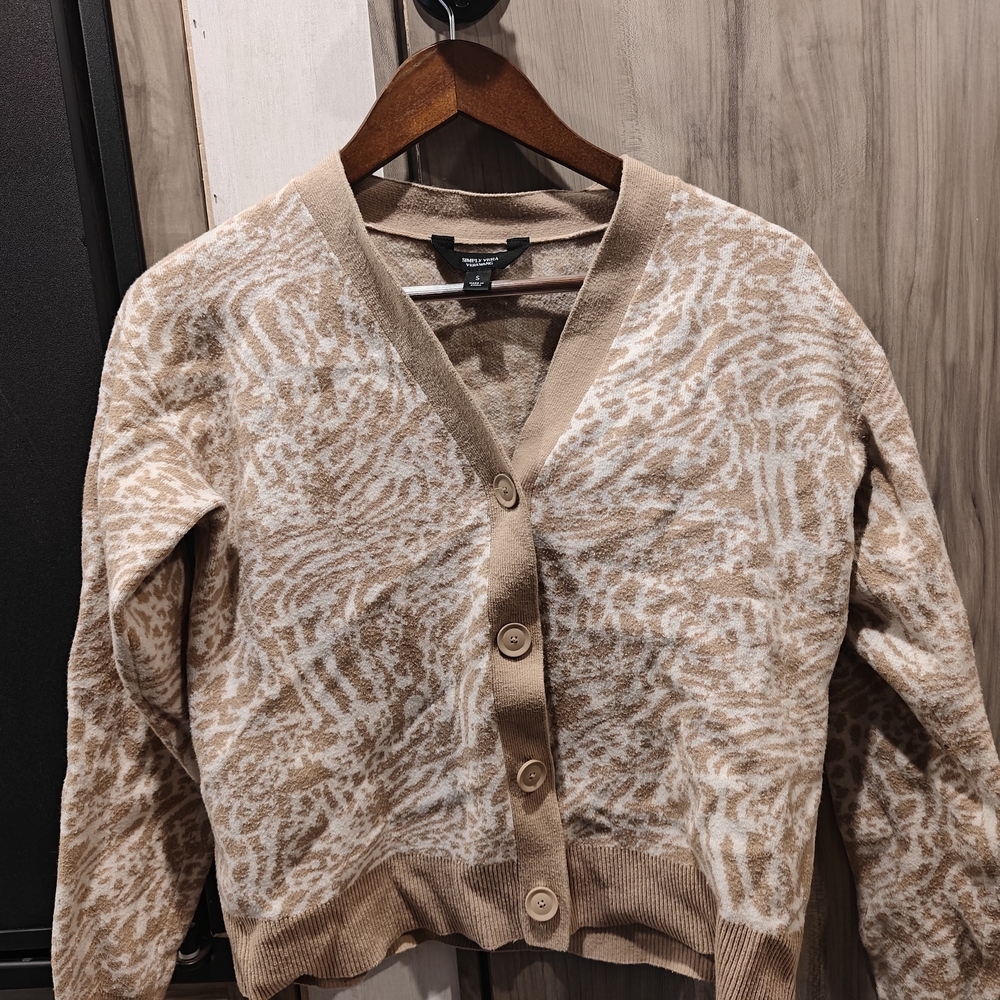 Simply Vera VeraWang Beige and Cream Patterned V‑Neck Button Cardigan